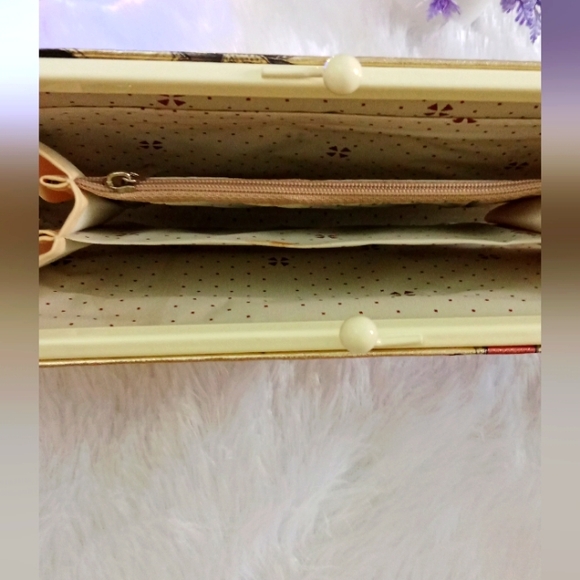 Clutch - Picture 6 of 6